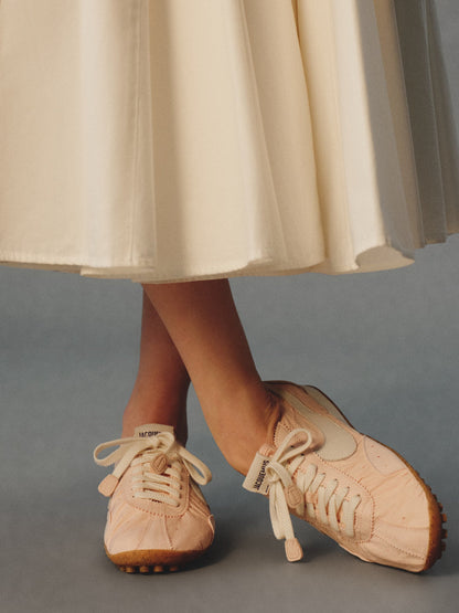 Mond - Jacquemus + Nike Kollaboration Schuhe