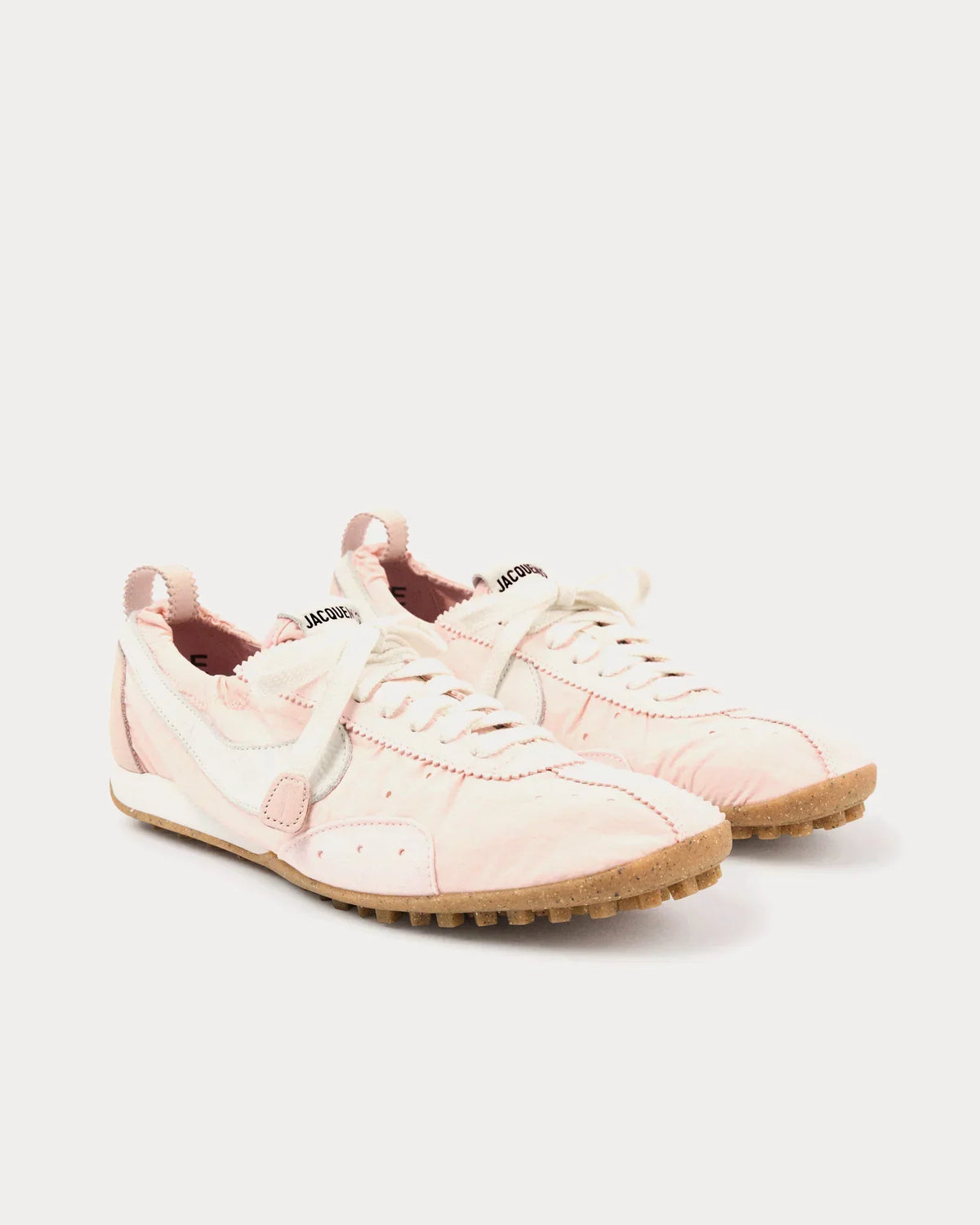 Mond - Jacquemus + Nike Kollaboration Schuhe